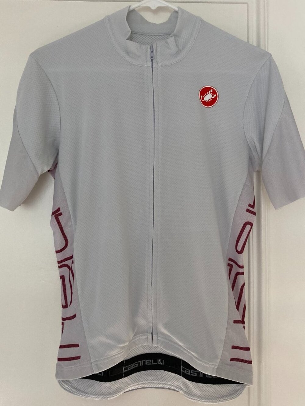 Castelli Men’s Light Gray Cycling Jersey with Maroon Accents